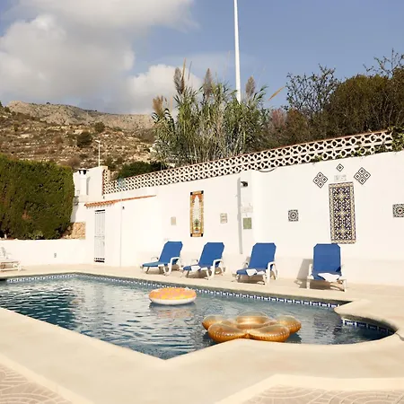 Casa De Personas Villa *