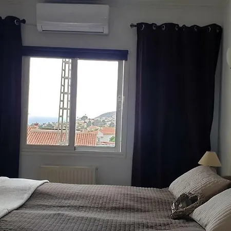 Casa De Personas Villa Calp