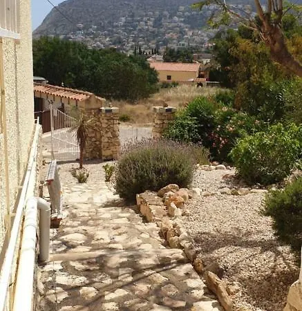 Casa De Personas Villa *