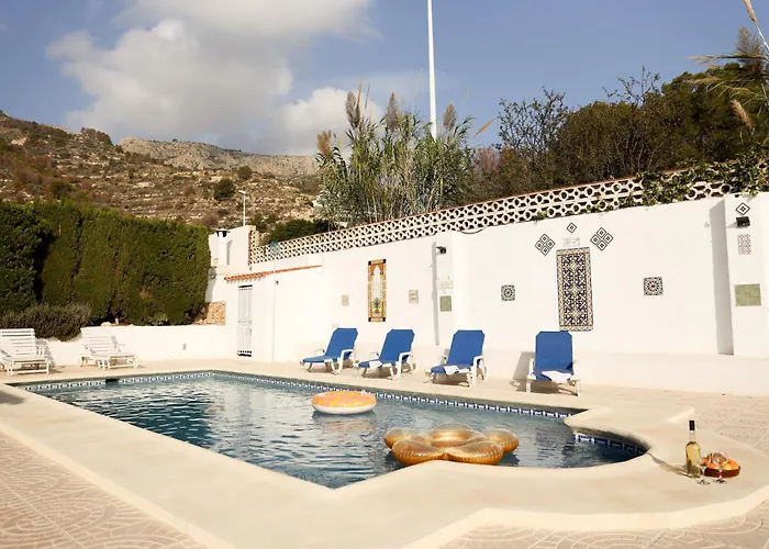 Casa De Personas Villa *